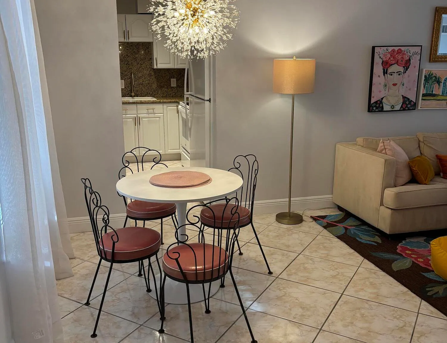 3 bed, 2.0 bath, 1496 sqft, $2,400 — Photo 2
