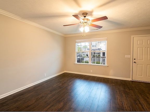 4th image of 1443 Orange Ct
