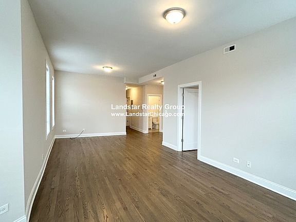 3rd image of 3401 W Fullerton Ave #1