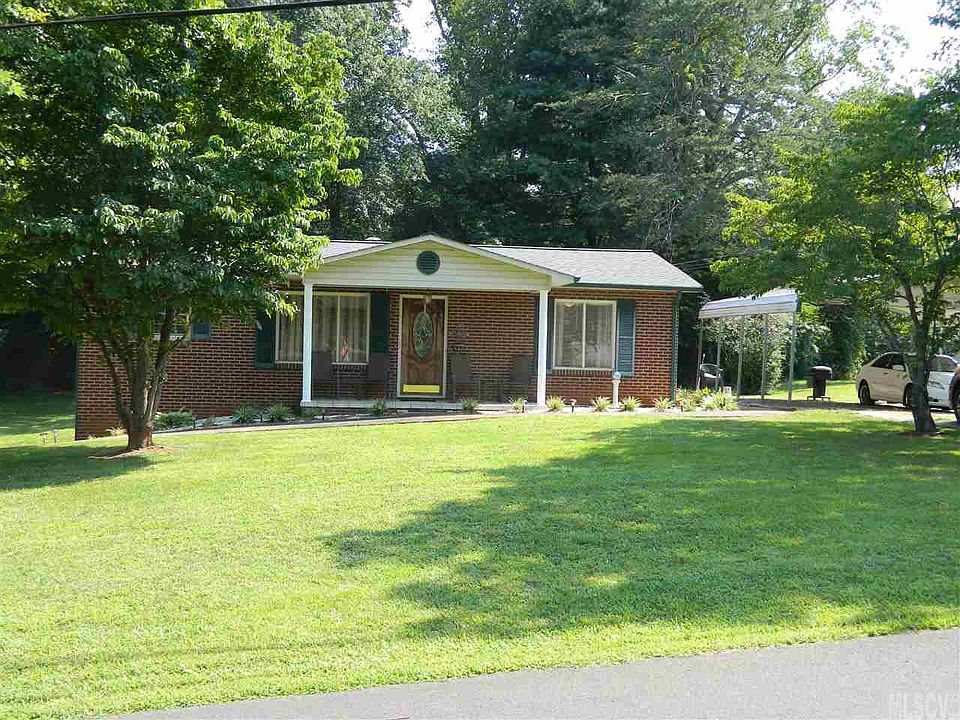 1st image of 2462 Greenway St