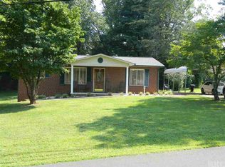 2462 Greenway St, Lenoir, NC 28645