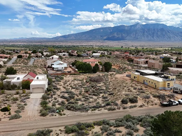 2516 Saltillo Rd NE, Rio Rancho, NM 87144