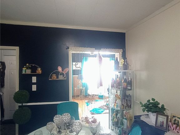 4th image of 1238 Butternut St