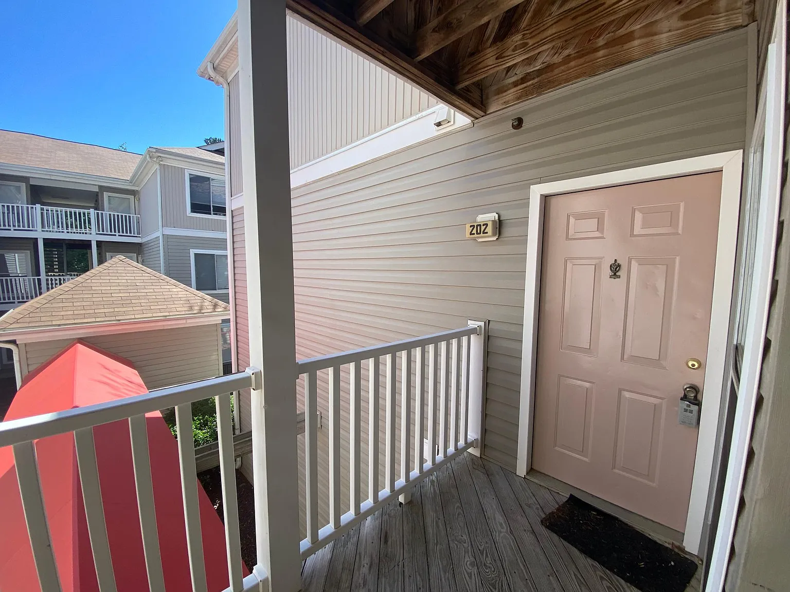 1401 Collegiate Cir — Photo 2