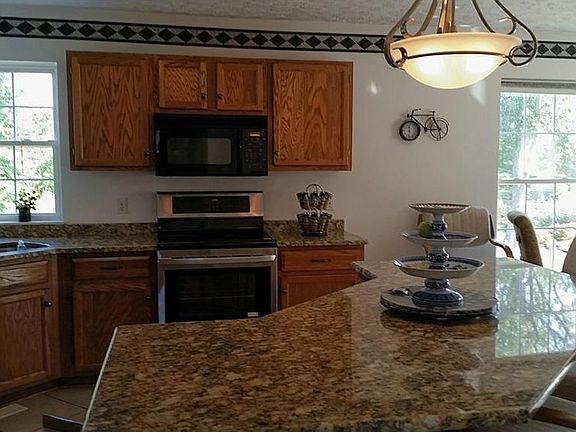 2nd image of 2589 Stonecreek Dr