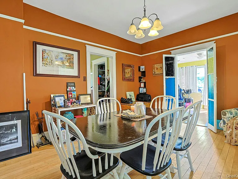 101 S Greenbush Rd — Photo 3