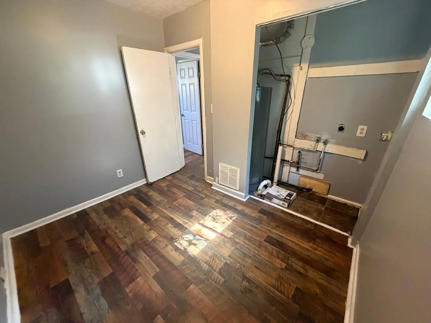 3015 East 11th Avenue — Photo 1