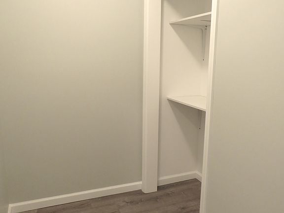 3rd image of 549 18th St APT 2