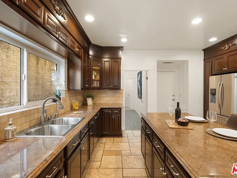 5216 Sale Ave — Photo 13