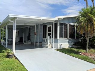 1037 Queensway Rd W, Punta Gorda, FL 33980