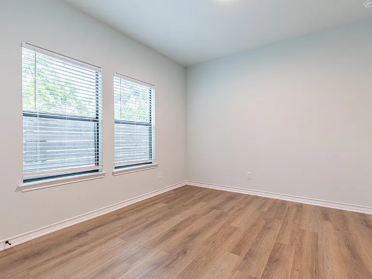 2346 Dakota St #1101 — Photo 21