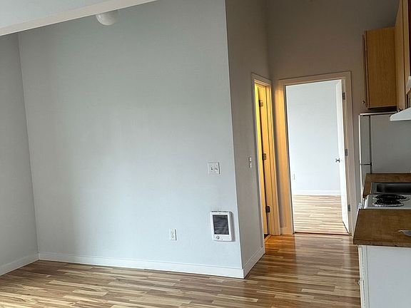 5th image of 491 W 8th Ave Unit 11