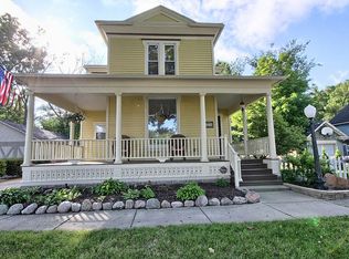 215 S Center St, Howell, MI 48843