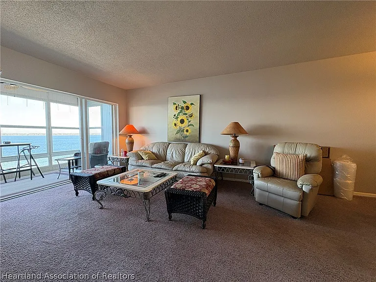 2131 Lakeview Dr #908 — Photo 7