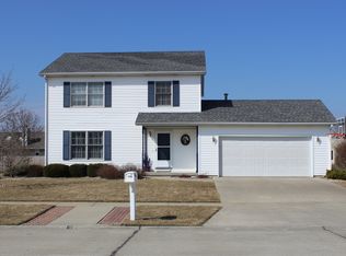 507 Chestnut Dr, Saint Joseph, IL 61873