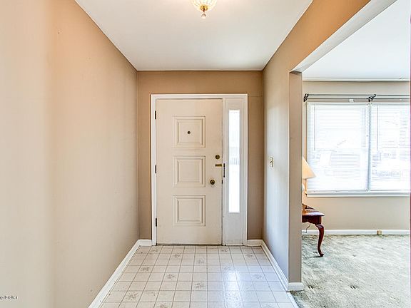 3rd image of 3616 Deibel Way