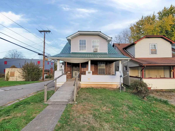 320 28th St, Huntington, WV 25702