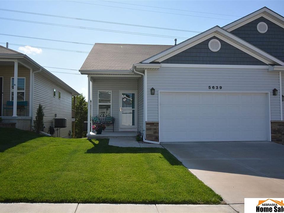 1st image of 5639 Barrington Cir