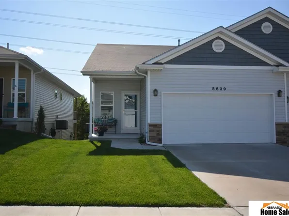 5639 Barrington Cir, Lincoln, NE 68516