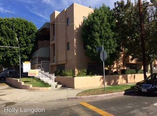5300 Kester Ave APT 104, Sherman Oaks, CA 91411