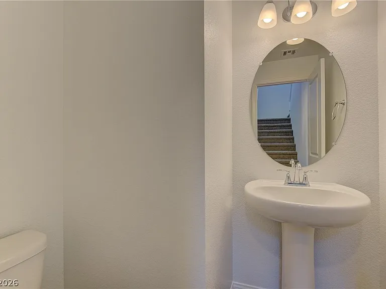 5174 Olga Manor Ave — Photo 16