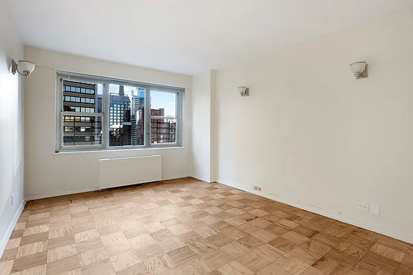 Rented by Compass | media 14