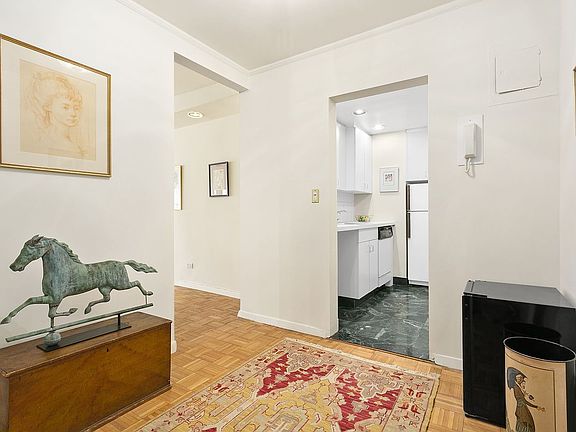 4th image of 1197 Park Ave #11J