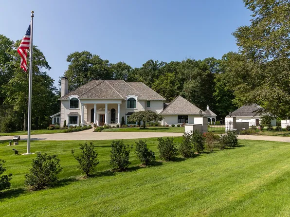391 Edgewood Dr, Meadville, PA 16335