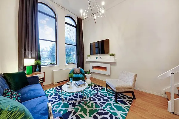 Rented by Oxford Property Group | media 11