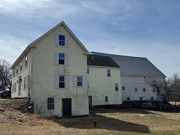 2nd image of 198 N End Rd