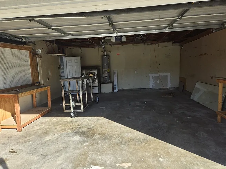 11146 Schuyler Ave — Photo 11