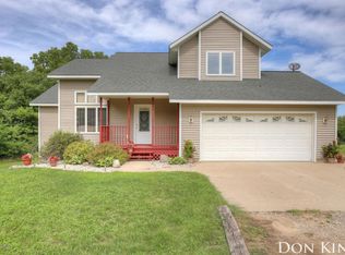 2117 Norman Dr, Hastings, MI 49058