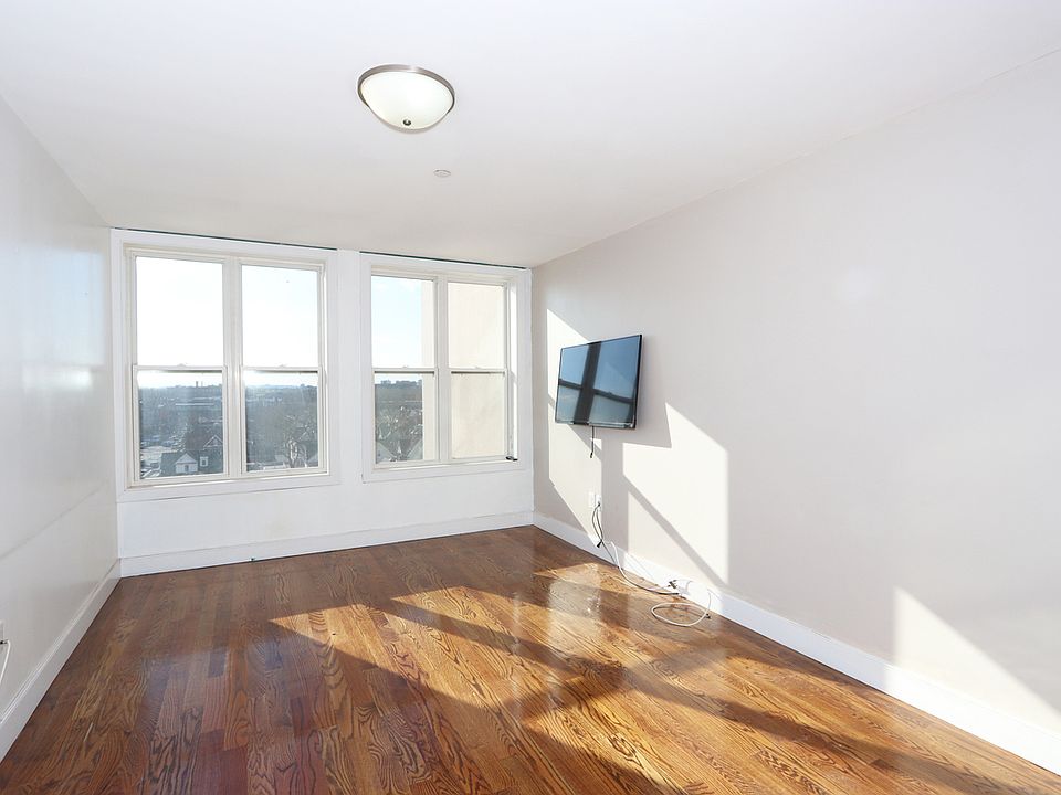 1st image of 490 Ocean Pkwy APT 66