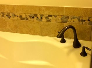2307 Kew Gardens Dr, Woodbridge, VA 22191
