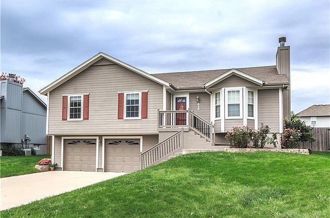 1st image of 820 Country Hill Dr