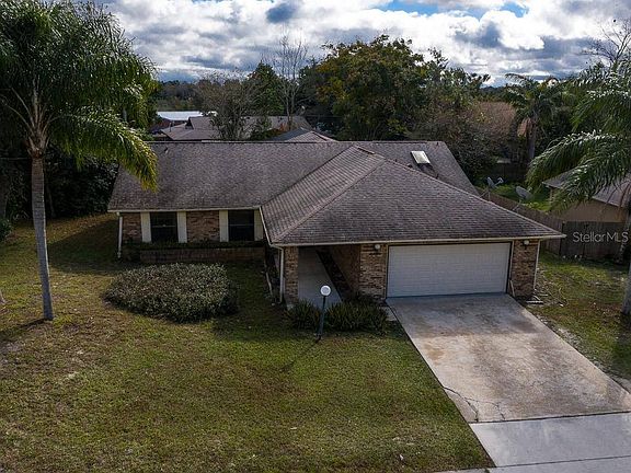 2nd image of 2119 S Old Mill Dr