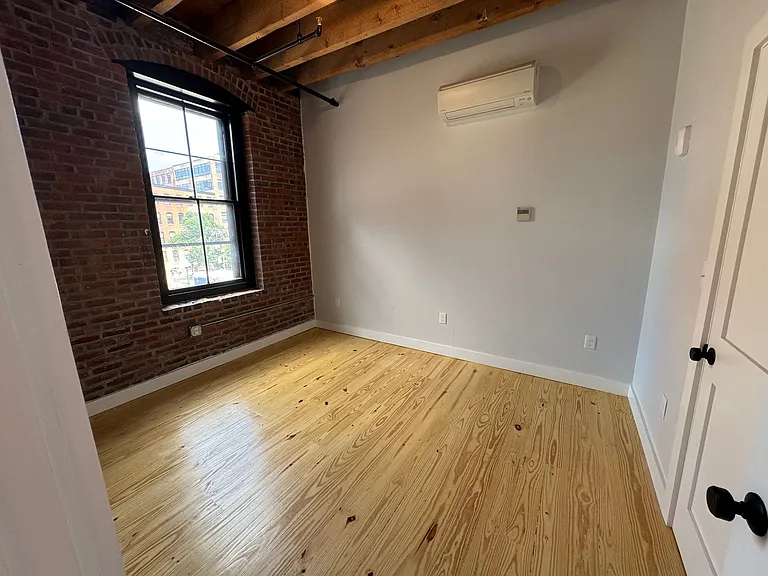 45 Wingate St — Photo 14