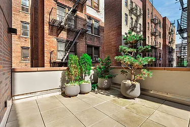 Rented by Cooper & Cooper Real Estate