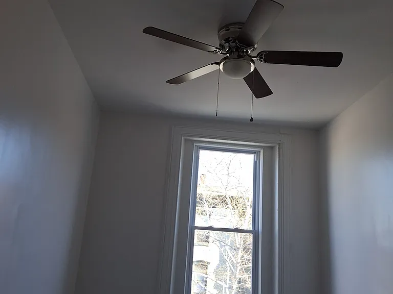 1030 Penn St — Photo 7