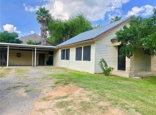 422 Old McDade Rd, Elgin, TX 78621