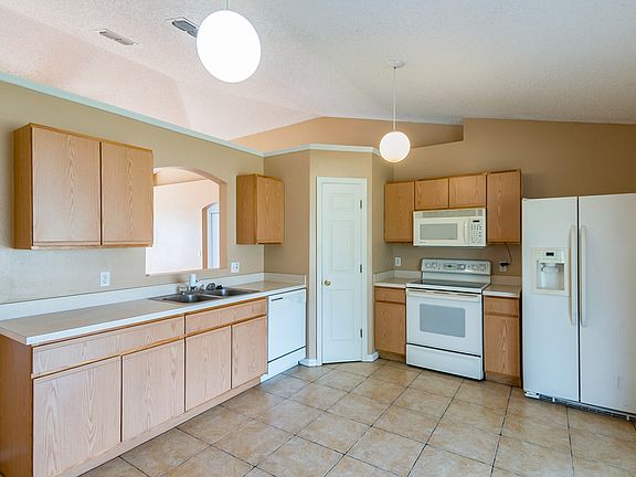 2nd image of 1516 Dellbrook Dr