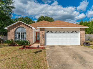 3321 Willow Dr, Crestview, FL 32539