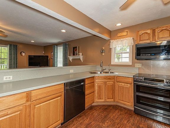4th image of 14613 Kiwanis Dr