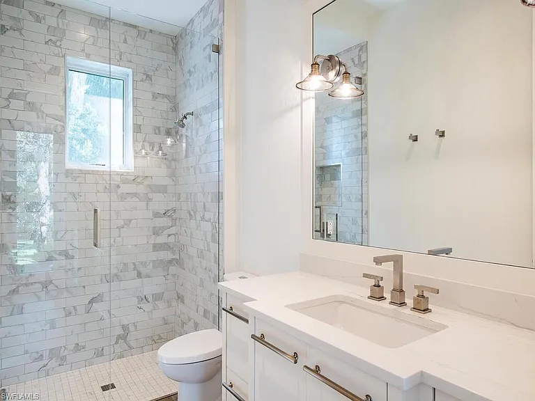 740 Banyan Blvd — Photo 24