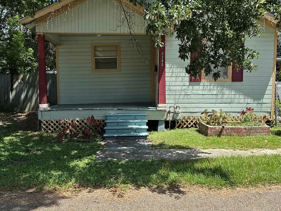 1st image of 3255 N Linden St