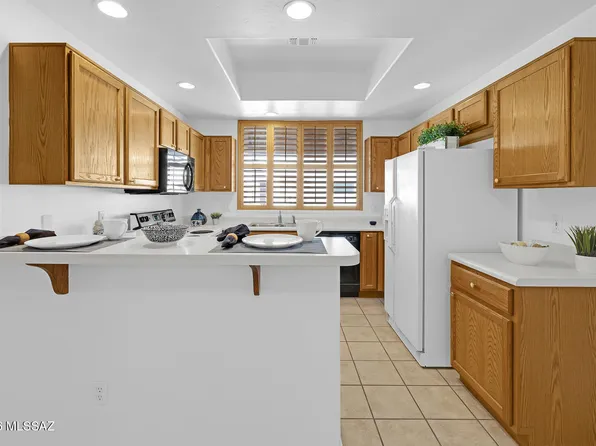 2909 S Full Moon Dr, Tucson, AZ 85713