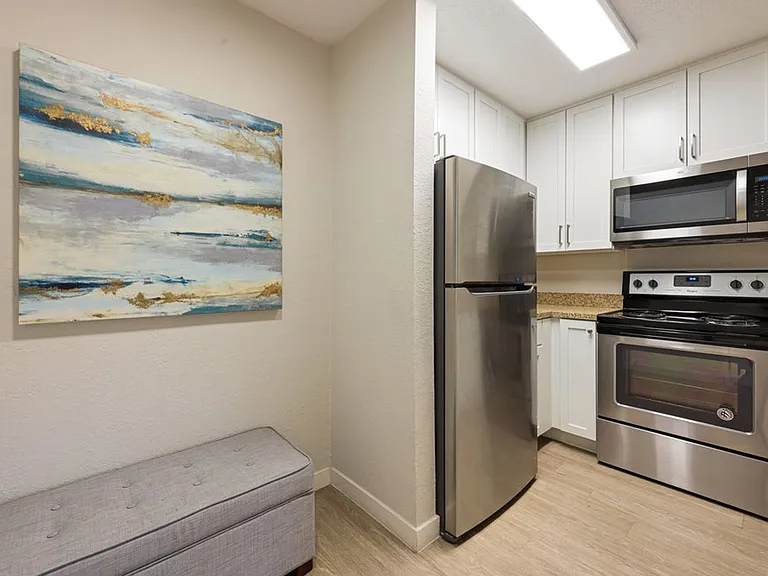 Mesa Palms Apartments — Photo 10