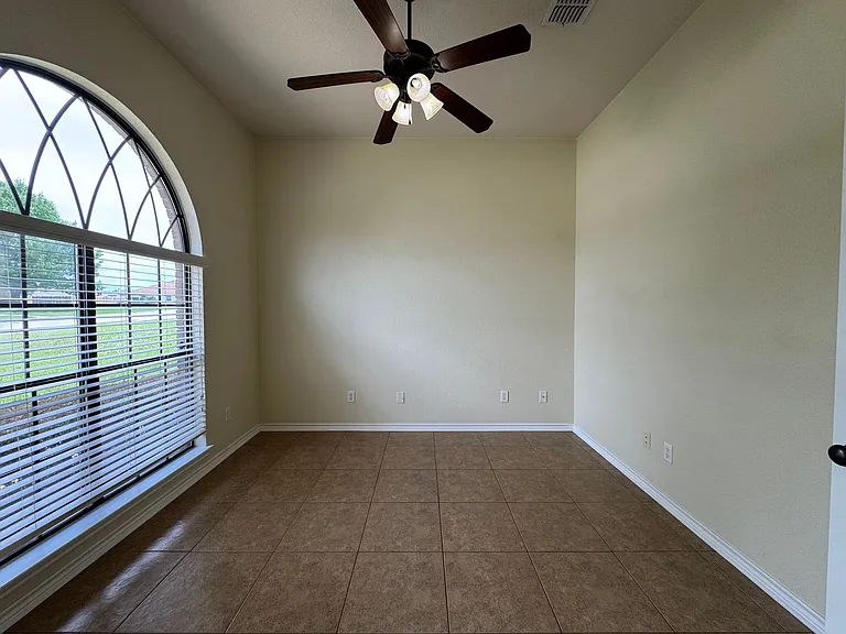 5702 Graphite Dr — Photo 8