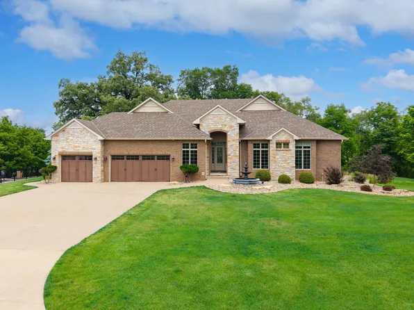 4580 Tanglewood Rd, Bettendorf, IA 52722