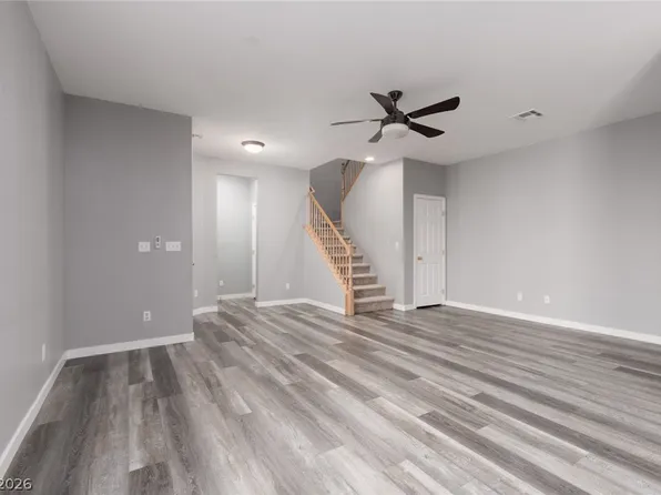 7945 Crimson Point St, Las Vegas, NV 89149